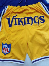 Carregar imagem no visualizador da galeria, Short Just Don Minnesota Vikings Retrô - GOAT STORE
