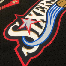 Carregar imagem no visualizador da galeria, Cropped Allen Iverson Philladelphia 76ers Mitchell & Ness - GOAT STORE