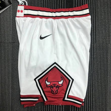 Carregar imagem no visualizador da galeria, Short NBA Chicago Bulls White - GOAT STORE