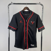 Carregar imagem no visualizador da galeria, Camisa Chicago Bulls - GOAT STORE