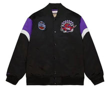 Carregar imagem no visualizador da galeria, Jaqueta Vintage Toronto Raptors - GOAT STORE