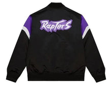 Carregar imagem no visualizador da galeria, Jaqueta Vintage Toronto Raptors - GOAT STORE