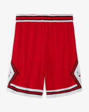 Carregar imagem no visualizador da galeria, Short NBA Chicago Bulls Icon Edition Red - GOAT STORE