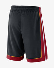 Carregar imagem no visualizador da galeria, Short NBA Miami Heat Black Icon Edition - GOAT STORE