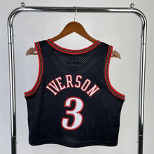 Carregar imagem no visualizador da galeria, Cropped Allen Iverson Philladelphia 76ers Mitchell & Ness - GOAT STORE