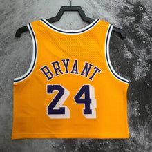 Carregar imagem no visualizador da galeria, Cropped Kobe Bryant Los Angeles Lakers Mitchell & Ness - GOAT STORE
