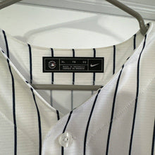 Carregar imagem no visualizador da galeria, Jersey New York Yankees Nike White - GOAT STORE