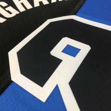 Carregar imagem no visualizador da galeria, Jersey Detroit Pistons Statement Edition 22/23 - GOAT STORE
