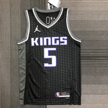Carregar imagem no visualizador da galeria, Jersey Sacramento Kings Statement Edition Diamante 75th - GOAT STORE
