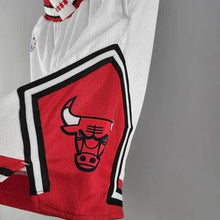 Carregar imagem no visualizador da galeria, Short NBA Chicago Bulls White - GOAT STORE
