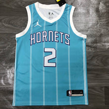 Carregar imagem no visualizador da galeria, Jersey Charlotte Hornets Icon Edition - LaMelo Ball - GOAT STORE
