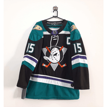 Carregar imagem no visualizador da galeria, Jersey Anaheim Ducks Getzlaf 15 - GOAT STORE
