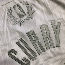 Carregar imagem no visualizador da galeria, Jersey Golden State Warriors Especial Mitchell and Ness - Stephen Curry - GOAT STORE
