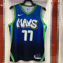 Carregar imagem no visualizador da galeria, Jersey Dallas Mavericks City Edition 19/20 - GOAT STORE
