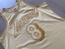 Carregar imagem no visualizador da galeria, Jersey LA Lakers Mitchell and Ness - Kobe Bryant - GOAT STORE
