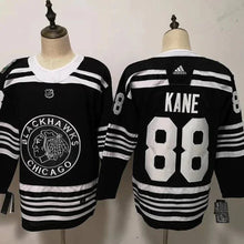 Carregar imagem no visualizador da galeria, Jersey Chicago Blackhawks Player Jersey Black - GOAT STORE
