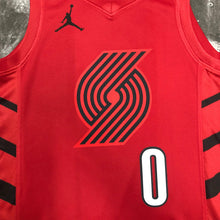 Carregar imagem no visualizador da galeria, Jersey Portland Trail Blazers Statement Edition 22/23 - GOAT STORE
