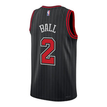 Carregar imagem no visualizador da galeria, Regata Chicago Bulls Nike Statement Jordan Preta
