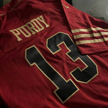 Carregar imagem no visualizador da galeria, Jersey San Francisco 49ers Red Gold - 75th Anniversary - GOAT STORE
