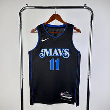 Carregar imagem no visualizador da galeria, Jersey Dallas Mavericks 23/24 - Kyrie Irving - GOAT STORE
