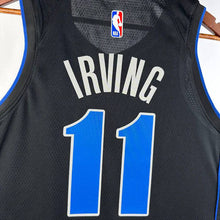 Carregar imagem no visualizador da galeria, Jersey Dallas Mavericks 23/24 - Kyrie Irving - GOAT STORE
