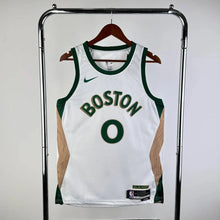 Carregar imagem no visualizador da galeria, Jersey Boston Celtics City Edition White  22/23- Jayson Tatum - GOAT STORE
