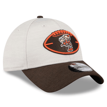 Carregar imagem no visualizador da galeria, Boné Cleveland Browns New Era - GOAT STORE
