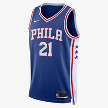 Carregar imagem no visualizador da galeria, Jersey Philadelphia 76ers 23/24 - Joel Embiid 21 - GOAT STORE
