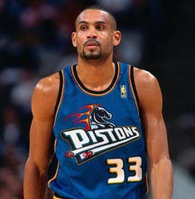 Carregar imagem no visualizador da galeria, Jersey Detroit Pistons 98&#39; Classic - Grant Hill - GOAT STORE

