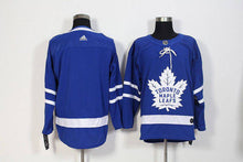 Carregar imagem no visualizador da galeria, Jersey Toronto Maple Leafs - Azul - GOAT STORE
