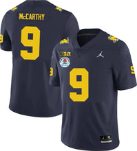 Carregar imagem no visualizador da galeria, Jersey NCAA MICHIGAN WOLVERINES Masculina - Azul - GOAT STORE

