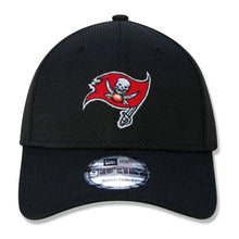 Carregar imagem no visualizador da galeria, Boné Tampa Bay Buccaneers New Era - GOAT STORE
