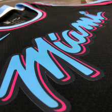 Carregar imagem no visualizador da galeria, Jersey Miami Heat Vice Nights City Edition 18/19 - GOAT STORE
