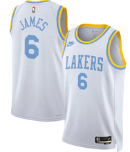 Carregar imagem no visualizador da galeria, Jersey Los Angeles Lakers Classic Edition 22/23 - GOAT STORE
