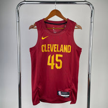 Carregar imagem no visualizador da galeria, Jersey Cleveland Cavaliers Icon Edition 22/23 - GOAT STORE
