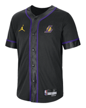 Carregar imagem no visualizador da galeria, Camiseta Los Angeles Lakers Statement Edition - GOAT STORE
